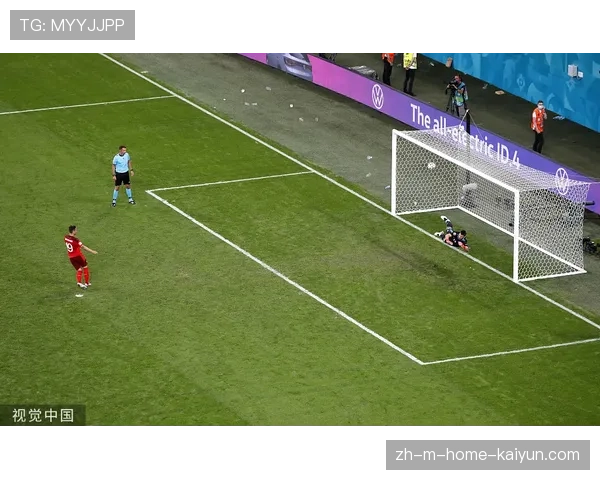 西班牙人定位球战术设计 角球任意球成打破僵局重要手段